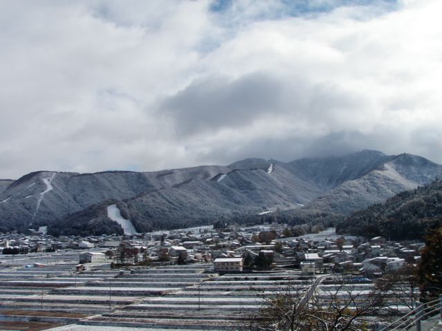 Blanket of White in Nozawa Nozawa Onsen Resort Fresh Snow November 2009