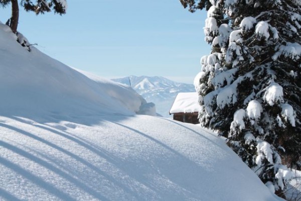Madaroa Ski Resort looking from Nozawa Onsen